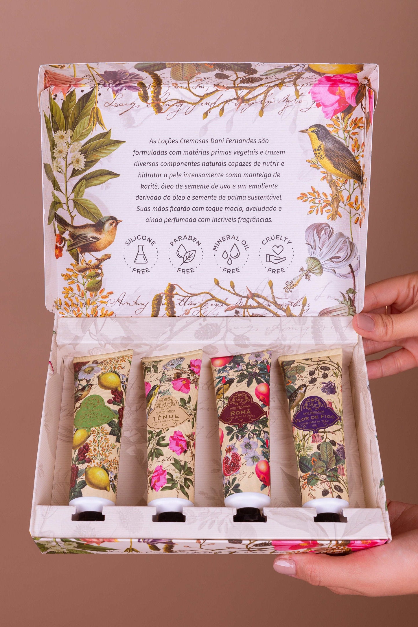 Creme para Mãos Dani Fernandes - Caixa Kit com 4 unidades