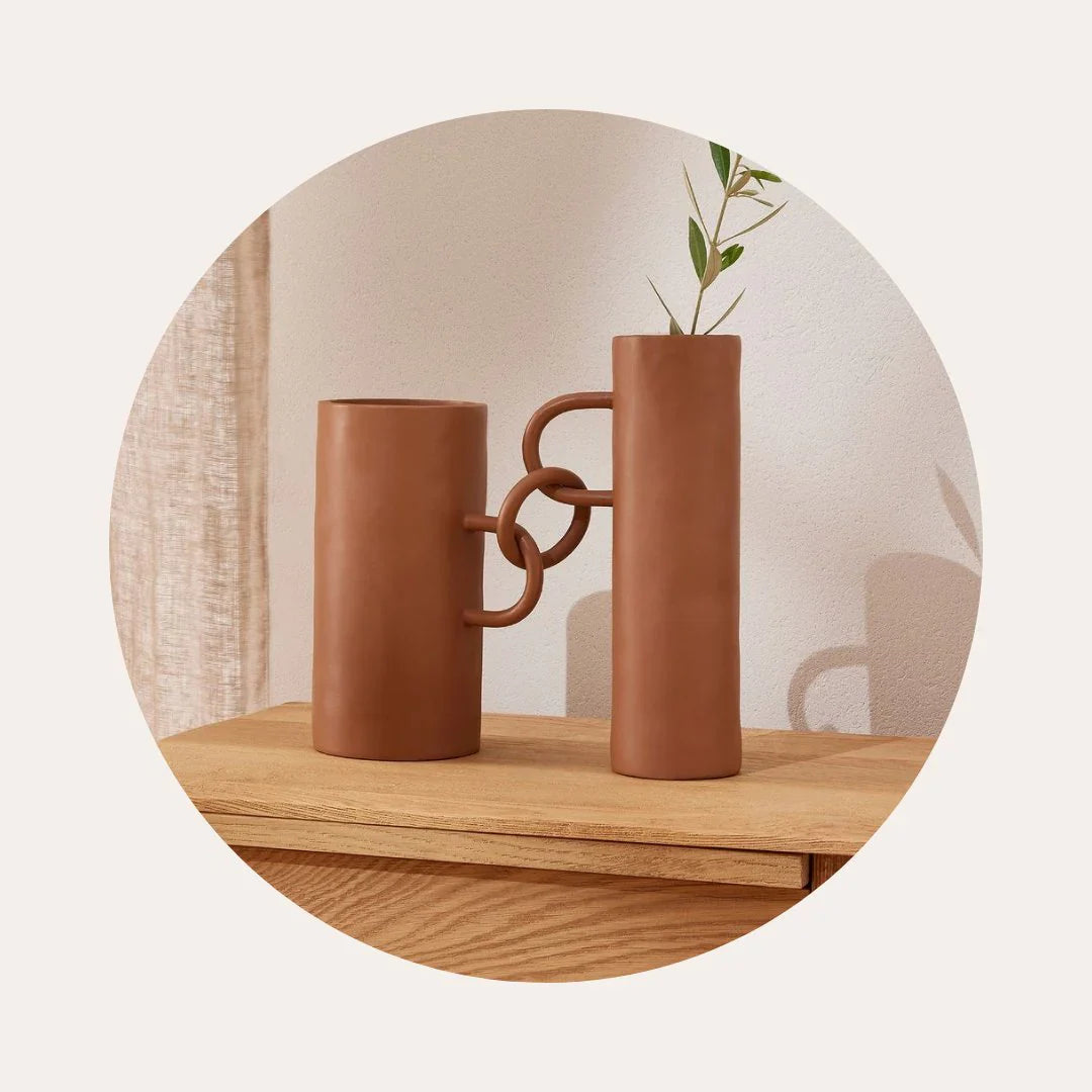 Vasos decorativos Hiyo, coleção de vasos em cerâmica, vidro e cimento para ambientes contemporâneos