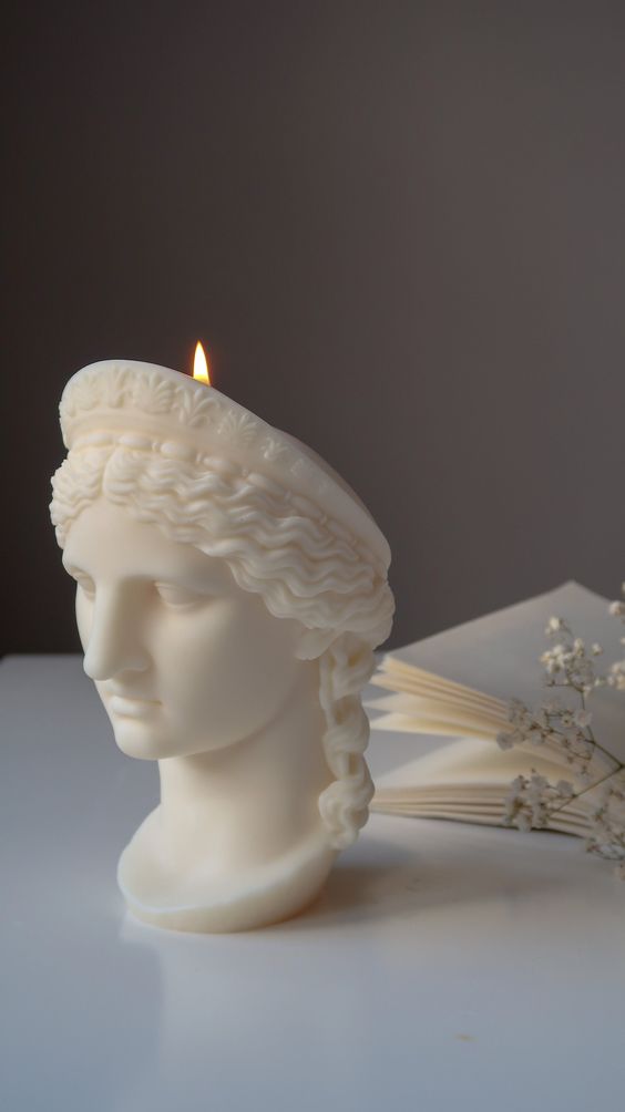 Vela Decorativa Branca Busto Hera